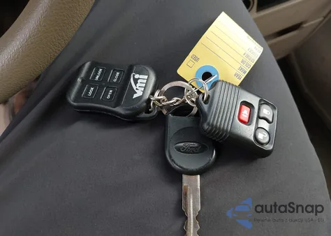 2006 Ford Freestar Se z USA, uszkodzony, nr VIN 2FMZA51646BA21375